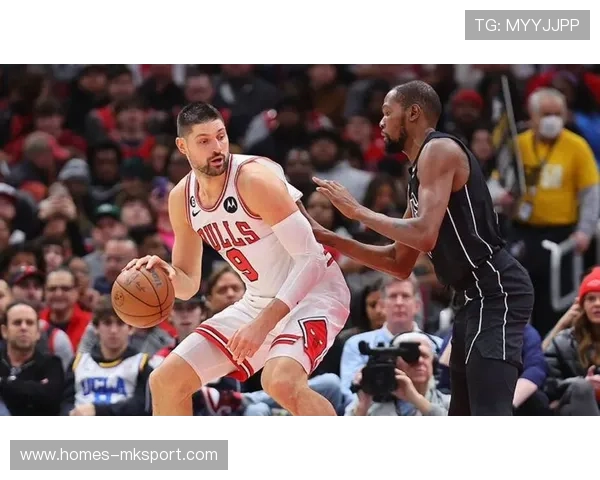 公牛靠武切维奇稳稳支撑内线,芝加哥多点爆发