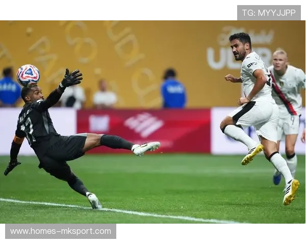 哈兰德任意球主罚曼城稳稳得分