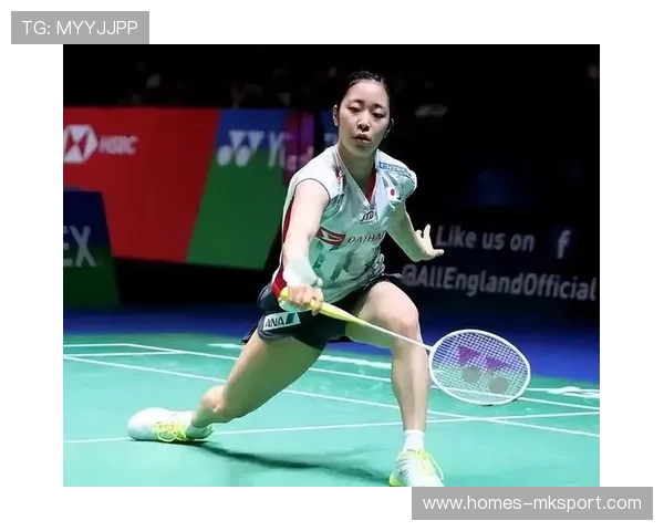 羽毛球反手挑球贴线过网,美得不像实力 羽毛球反手挑球贴线过网,美得不像实力