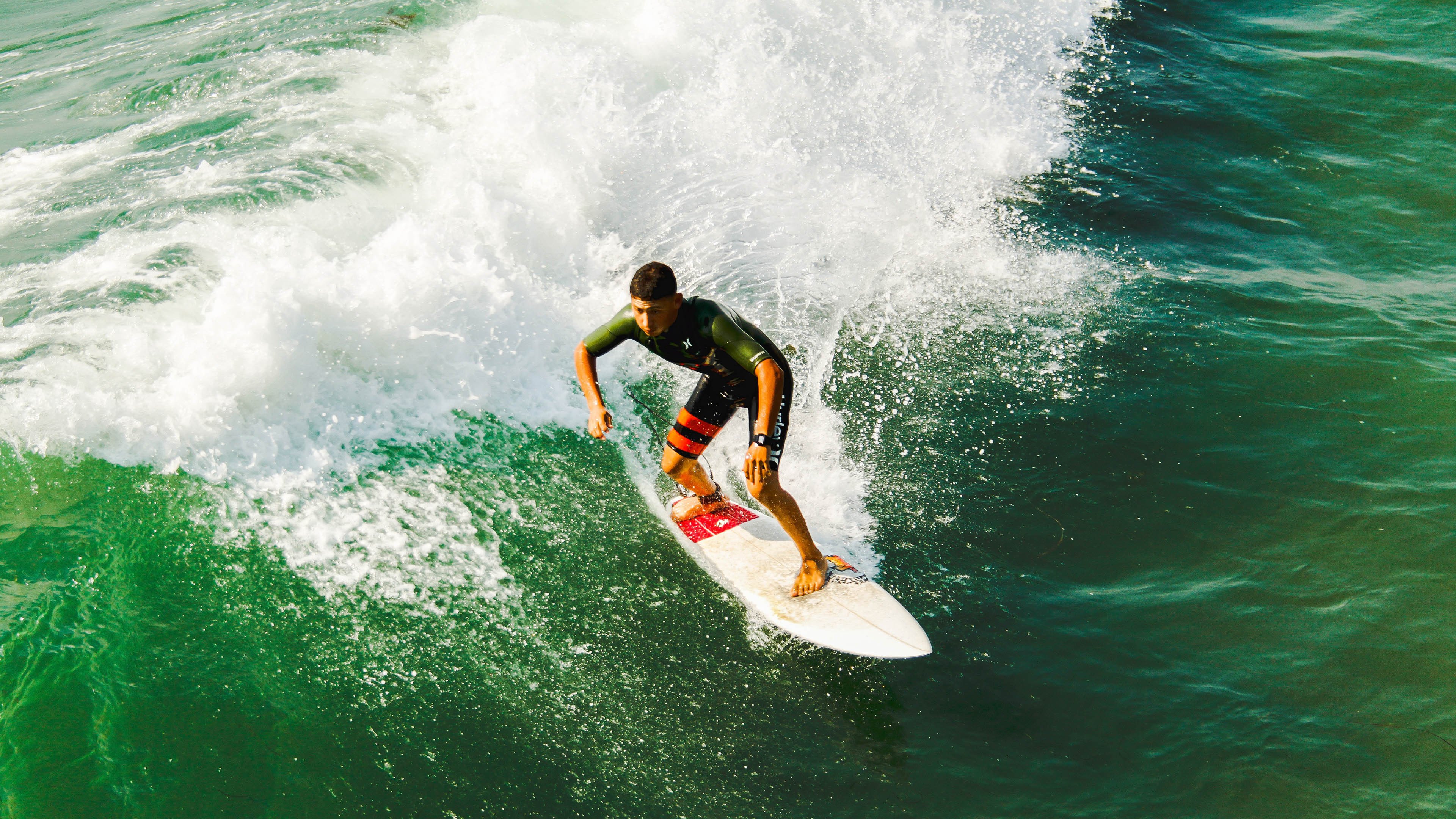 庞蒂冲线瞬间引爆现场气氛，庞蒂斯克